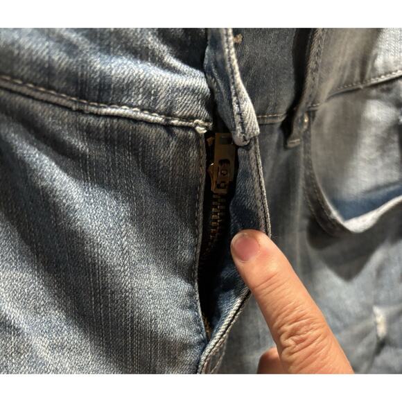 Torrid FeelTheFit Premium Stretch Jeans Blue Distressed Bombshell Straight 14R - Picture 2 of 7